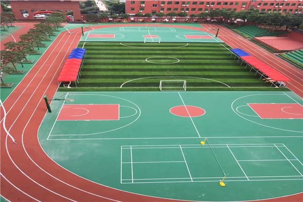 丙烯酸網(wǎng)球場(chǎng)一般做幾個(gè)厚